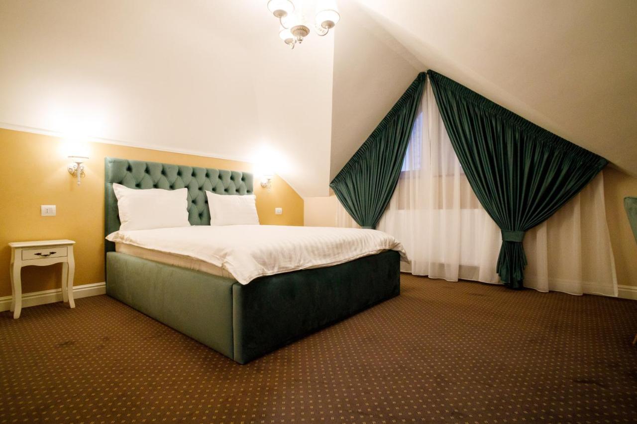 Pensiunea Casa Sturza Бакэу Экстерьер фото