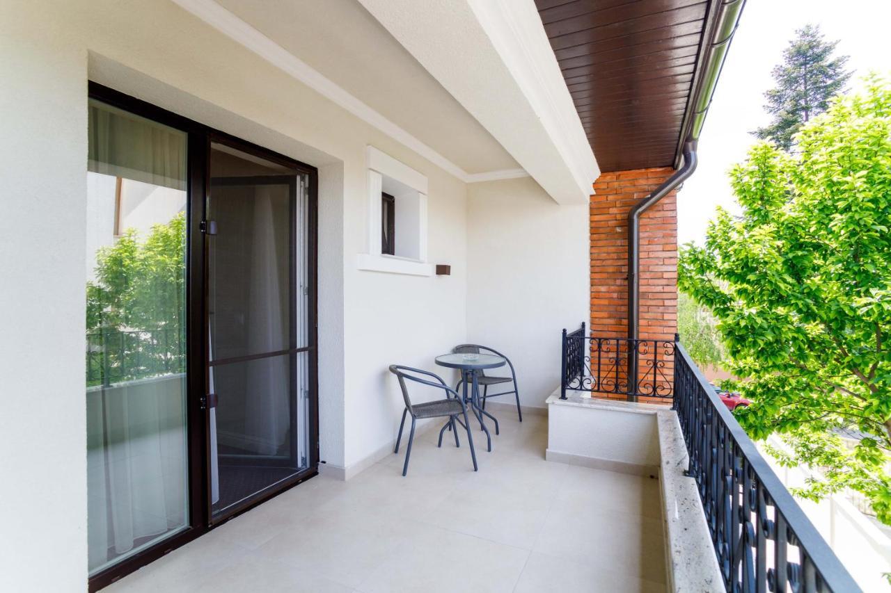 Pensiunea Casa Sturza Бакэу Экстерьер фото